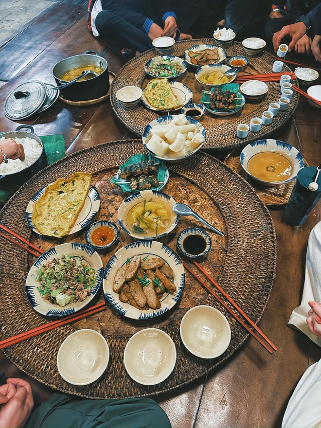 Ẩm thực người Tày qua lăng kính "Gia đình Haha": Khi tình thân gói trọn trong từng món ăn mộc mạc, đậm đà hương vị yêu thương- Ảnh 4. Ẩm thực người Tày qua lăng kính "Gia đình Haha": Khi tình thân gói trọn trong từng món ăn mộc mạc, đậm đà hương vị yêu thương- Ảnh 4.