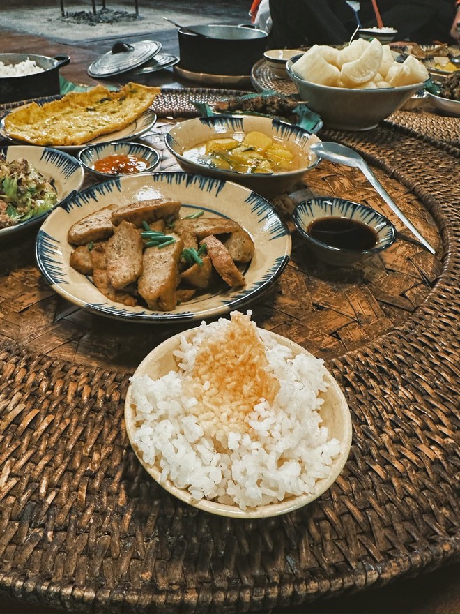 Ẩm thực người Tày qua lăng kính "Gia đình Haha": Khi tình thân gói trọn trong từng món ăn mộc mạc, đậm đà hương vị yêu thương- Ảnh 2. Ẩm thực người Tày qua lăng kính "Gia đình Haha": Khi tình thân gói trọn trong từng món ăn mộc mạc, đậm đà hương vị yêu thương- Ảnh 2.