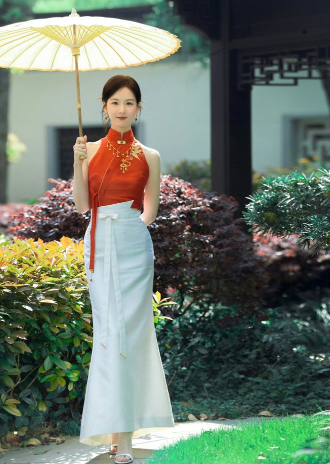 Giật mình với cánh tay cơ bắp của nữ thần tiên tử Cbiz- Ảnh 7. Giật mình với cánh tay cơ bắp của nữ thần tiên tử Cbiz- Ảnh 7.