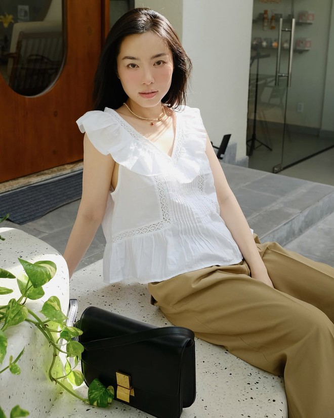 Hà Trúc bị đào lại quá khứ để lông mày sắc lẹm, cố trở thành "bản sao" Hà Tăng?- Ảnh 3. Hà Trúc bị đào lại quá khứ để lông mày sắc lẹm, cố trở thành "bản sao" Hà Tăng?- Ảnh 3.