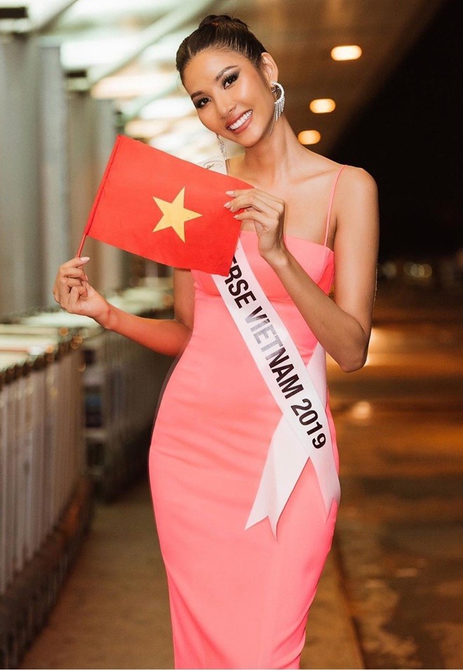 hoang-thuy-mac-vay-day-sieu-manh-goi-cam-sang-my-thi-miss-universe-2019-1t-1574752342-width1000height1445-1752812800768235158279.jpg