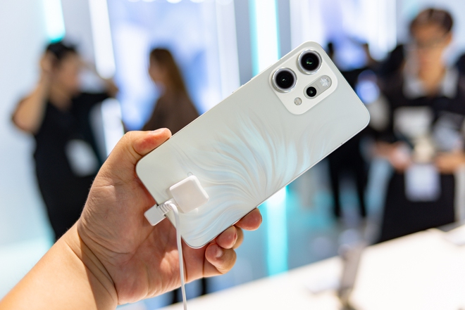 OPPO Reno14 Series ra mắt: Thiết kế "đuôi cá" độc đáo, nhiều tính năng AI ấn tượng, bạn thân của Sơn Tùng M-TP- Ảnh 4.