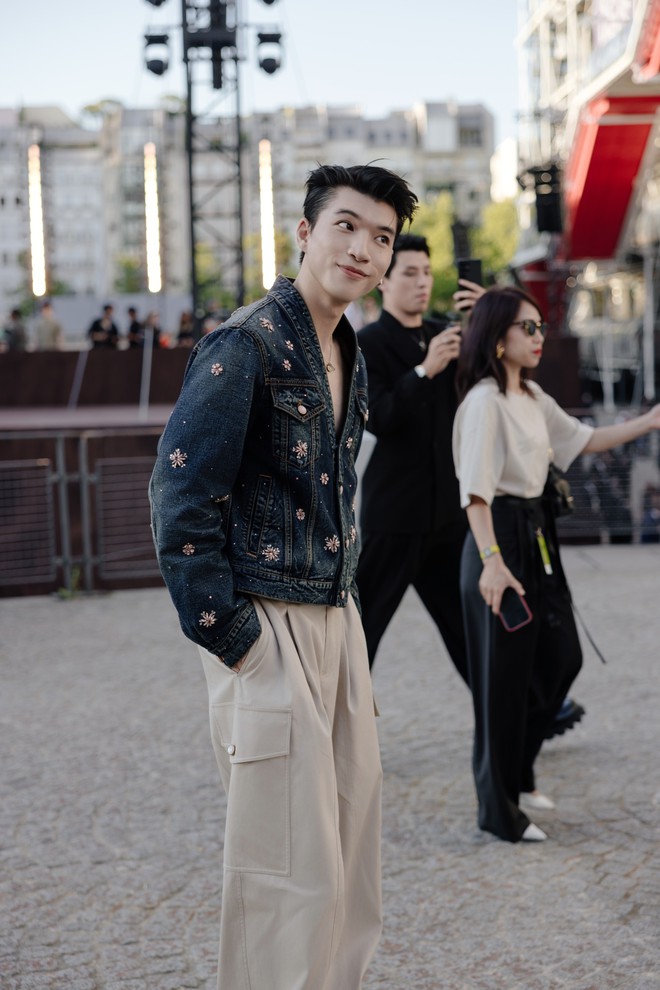 Lấn sân mảng thời trang, bao giờ HIEUTHUHAI mới đuổi kịp Sơn Tùng M-TP?- Ảnh 2.