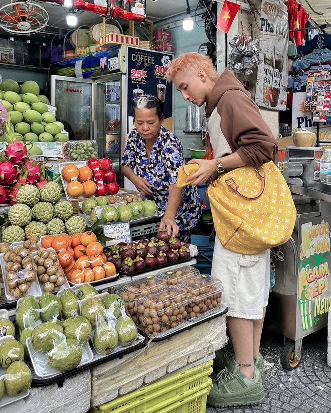 Lấn sân mảng thời trang, bao giờ HIEUTHUHAI mới đuổi kịp Sơn Tùng M-TP?- Ảnh 30.