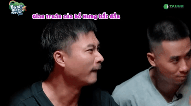 "Bố ơi, mình đi đâu thế?" tập 10: Tréo ngoe màn 'tráo bố đổi con', Duy Hưng phát hoảng khi phải một mình chăm 4 bé gái- Ảnh 11. "Bố ơi, mình đi đâu thế?" tập 10: Tréo ngoe màn 'tráo bố đổi con', Duy Hưng phát hoảng khi phải một mình chăm 4 bé gái- Ảnh 11.