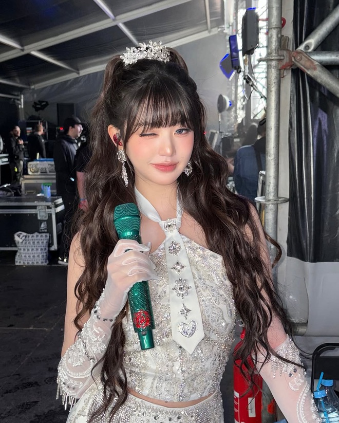 Công chúa Kpop không trang điểm ra đường, netizen Trung lập tức chê bai- Ảnh 15. Công chúa Kpop không trang điểm ra đường, netizen tải app hi88 lập tức chê bai- Ảnh 15.