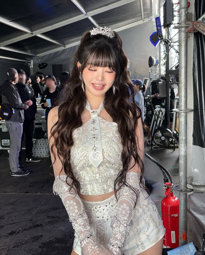 Công chúa Kpop không trang điểm ra đường, netizen Trung lập tức chê bai- Ảnh 16. Công chúa Kpop không trang điểm ra đường, netizen tải app hi88 lập tức chê bai- Ảnh 16.