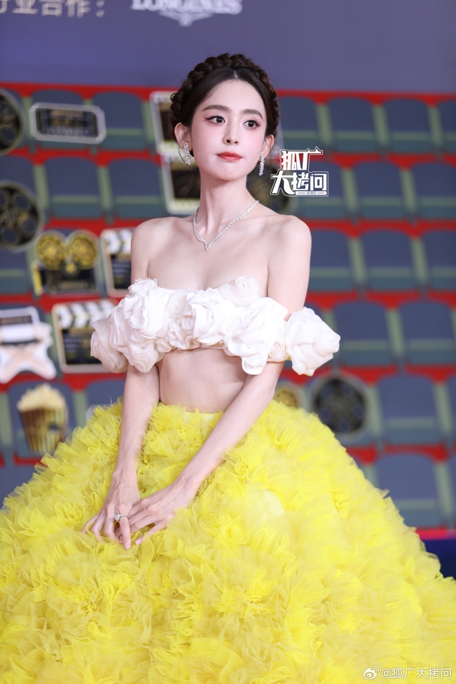 Cổ Lực Na Trát thua đậm trên "đấu trường nhan sắc" vì cân nặng- Ảnh 15. Cổ Lực keo nha cai com truc tiep bong da Trát thua đậm trên "đấu trường nhan sắc" vì cân nặng- Ảnh 15.