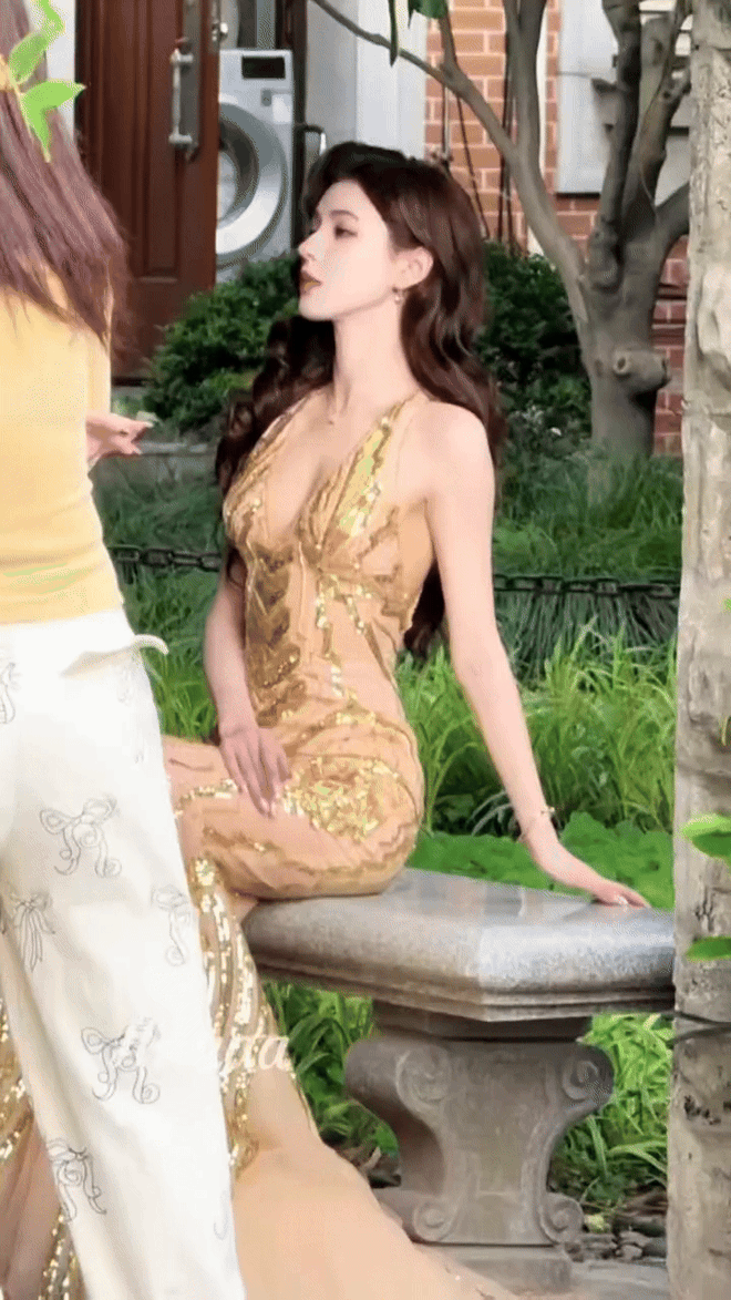 ezgif-5dae10ef22a753-17538620794831487866902.gif