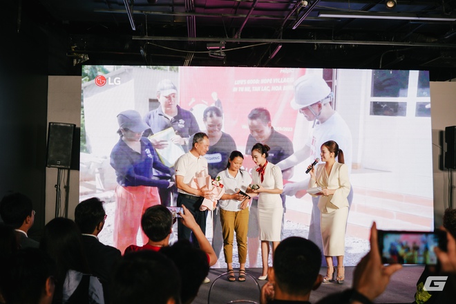 LG đánh dấu 30 năm đồng hành cùng Việt Nam với triển lãm nghệ thuật “The Art-ffection” tại Hà Nội- Ảnh 14. truc tiep bong da keo nha cai đánh dấu 30 năm đồng hành cùng Việt Nam với triển lãm nghệ thuật “The Art-ffection” tại Hà Nội- Ảnh 14.
