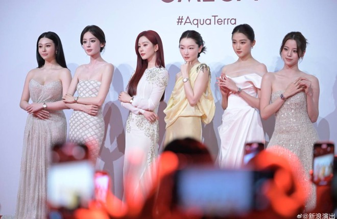 Cổ Lực Na Trát thua đậm trên "đấu trường nhan sắc" vì cân nặng- Ảnh 2. Cổ Lực keo nha cai com truc tiep bong da Trát thua đậm trên "đấu trường nhan sắc" vì cân nặng- Ảnh 2.