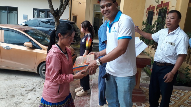 Lên xã vùng cao đặc biệt khó khăn Trạm Tấu, tặng 100 thùng sữa Hanoimilk- Ảnh 5. Lên xã vùng cao đặc biệt khó khăn Trạm Tấu, tặng 100 thùng sữa Hanoimilk- Ảnh 5.