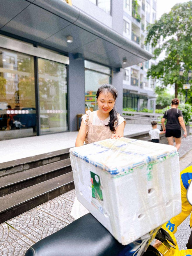 Nỗi niềm của những người bắt đầu lại công việc ở tuổi U40: Không có đường lùi, tự trấn an ‘chớ thấy sóng cả mà ngã tay chèo’- Ảnh 6.