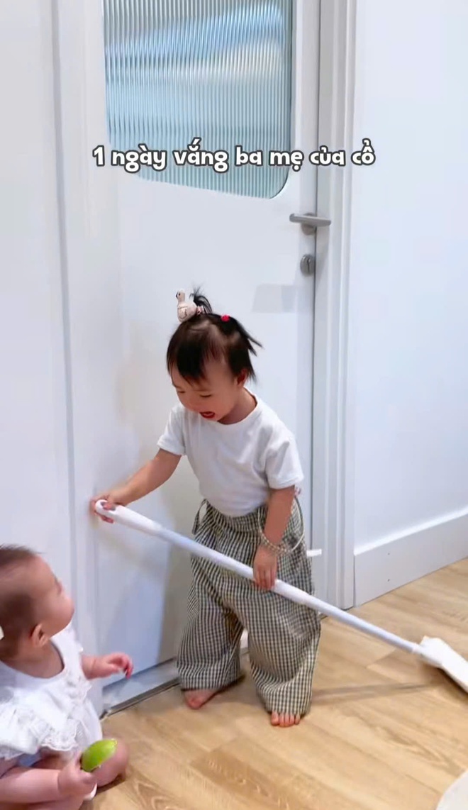 Không biết bố Dương mẹ Lucie đi du hí tận Bắc Cực có có biết cái cảnh cực nhọc, lu bu, tất bật này ở nhà của Nami?- Ảnh 4. Không biết bố Dương mẹ Lucie đi du hí tận Bắc Cực có có biết cái cảnh cực nhọc, lu bu, tất bật này ở nhà của Nami?- Ảnh 4.