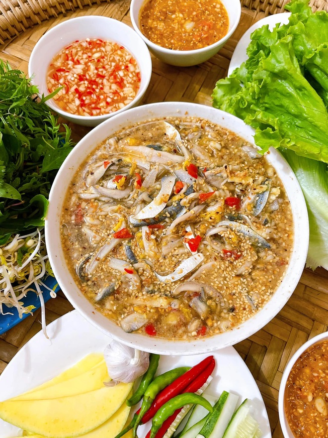 Không chỉ có biển xanh-cát trắng-nắng vàng, đến Đà Nẵng mà chưa ăn 3 món đặc sản này thì cần phải quay lại ngay thôi!- Ảnh 3. Không chỉ có lich bong da truc tiep xanh-cát trắng-nắng vàng, đến Đà Nẵng mà chưa ăn 3 món đặc sản này thì cần phải quay lại ngay thôi!- Ảnh 3.