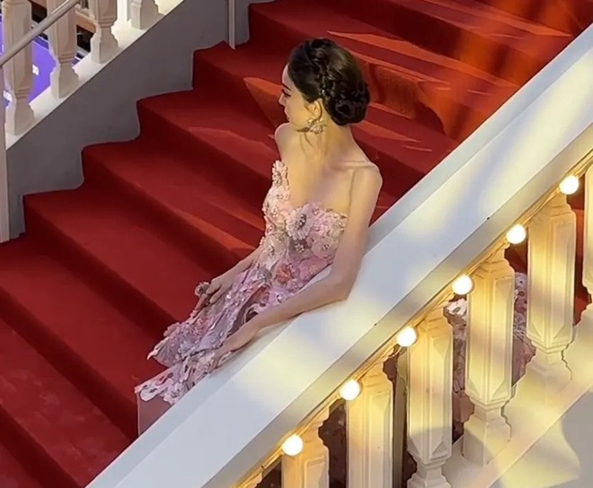 Giữa lúc bị chê xuống sắc vì sụt cân, đại mỹ nhân Tân Cương nói 1 câu thể hiện đẳng cấp- Ảnh 10.