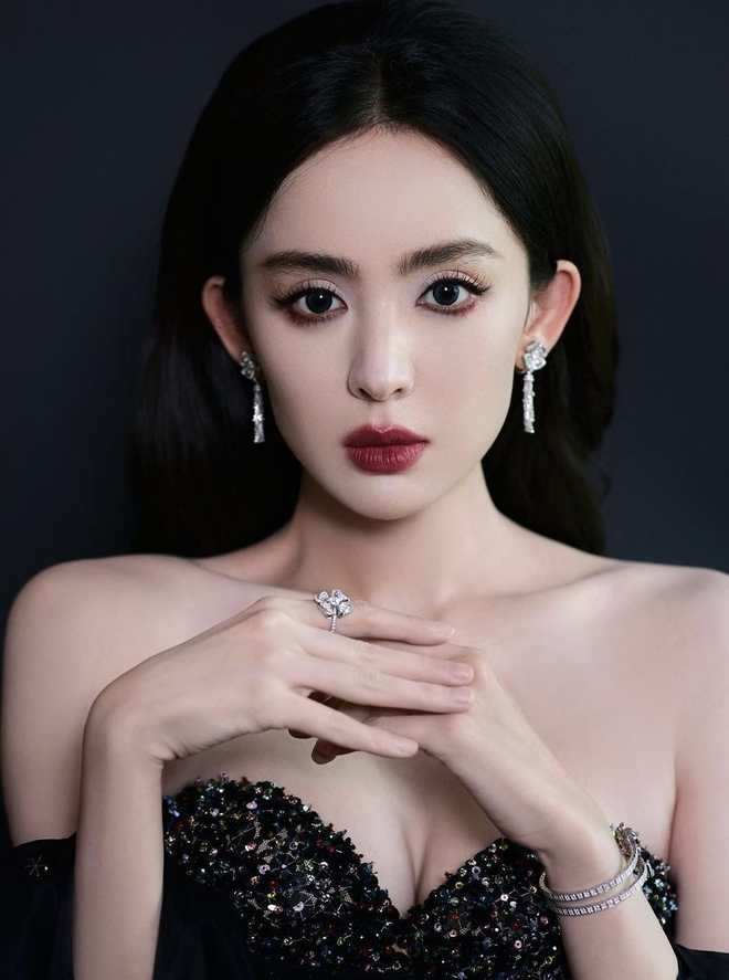Giữa lúc bị chê xuống sắc vì sụt cân, đại mỹ nhân Tân Cương nói 1 câu thể hiện đẳng cấp- Ảnh 5.