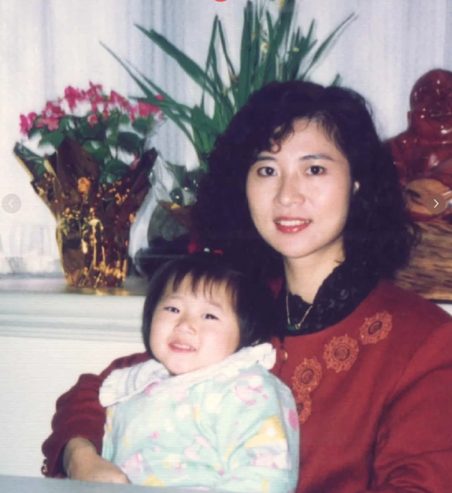 Đi bộ 5 phút, lạc 30 năm: Một bộ áo cũ, một vết bớt và một người mẹ òa khóc khi nghe câu Đi bộ 5 phút, lạc 30 năm: Một bộ áo cũ, một vết bớt và một người mẹ òa khóc khi nghe câu