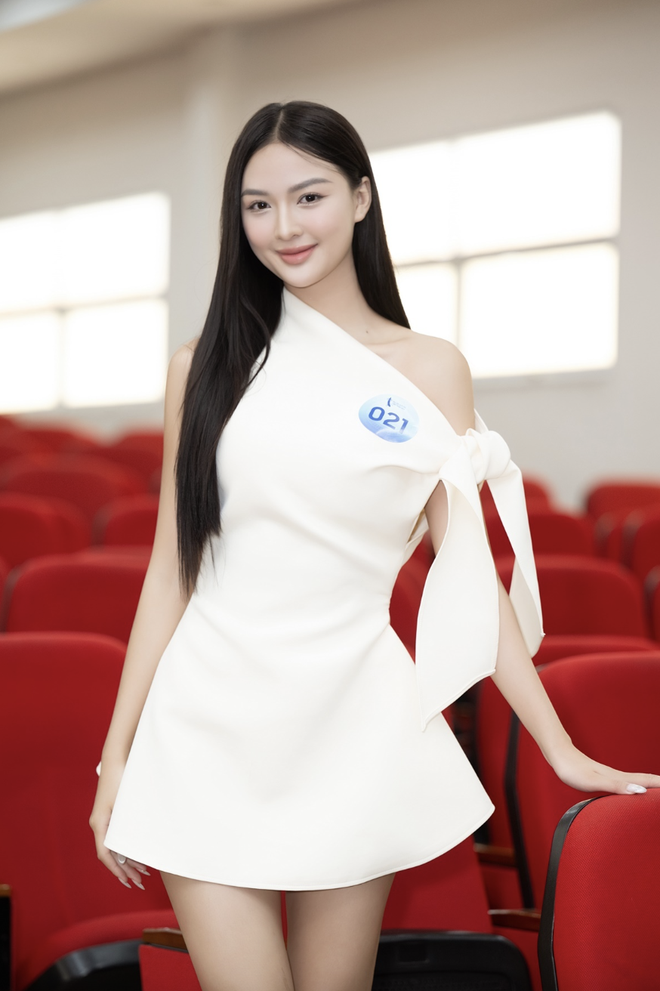 “Thần tiên tỷ tỷ” mới thế chỗ Phương Nhi, tiềm năng kế nhiệm cả Thanh Thuỷ- Ảnh 6. “Thần tiên tỷ tỷ” mới thế chỗ Phương Nhi, tiềm năng kế nhiệm cả Thanh Thuỷ- Ảnh 6.