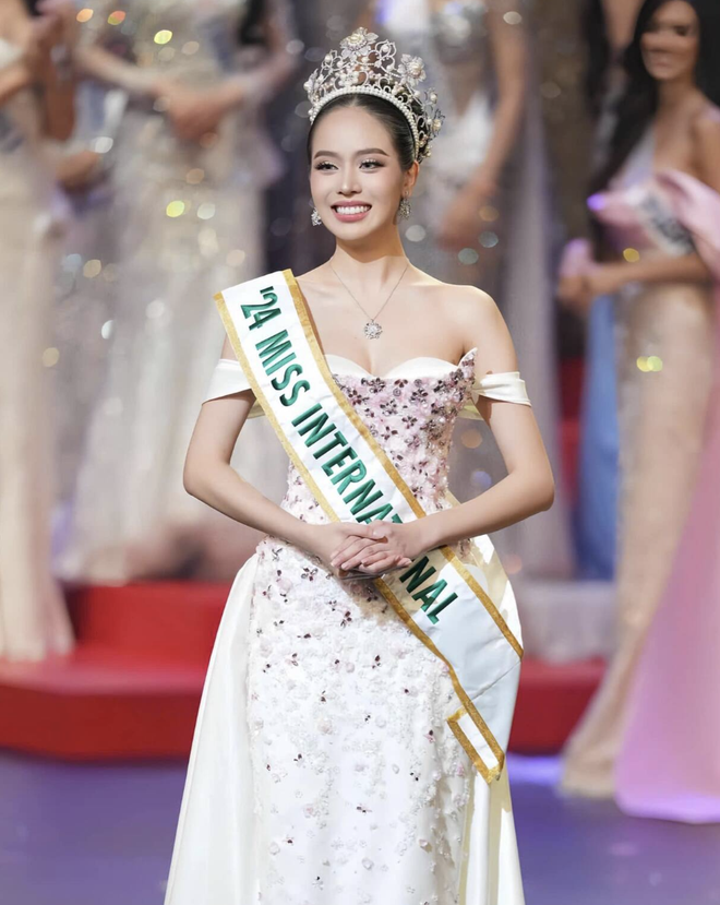 “Thần tiên tỷ tỷ” mới thế chỗ Phương Nhi, tiềm năng kế nhiệm cả Thanh Thuỷ- Ảnh 7. “Thần tiên tỷ tỷ” mới thế chỗ Phương Nhi, tiềm năng kế nhiệm cả Thanh Thuỷ- Ảnh 7.