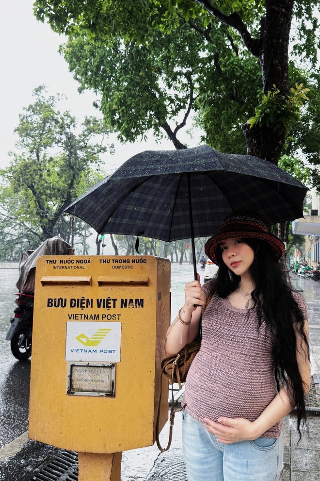 Nằm ổ chờ sinh, mẹ bầu Đặng Tiểu Tô Sa cũng "vui lây" với hành trình đón bé Gạo của gia đình Ngô Thanh Vân- Ảnh 4.