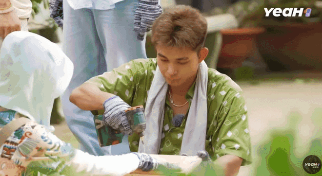 'Gia đình Haha' Tập 9: Trải nghiệm khám phá nghề nuôi ong, nhăn nhó tận hưởng những 'nụ hôn của ong'- Ảnh 23.
