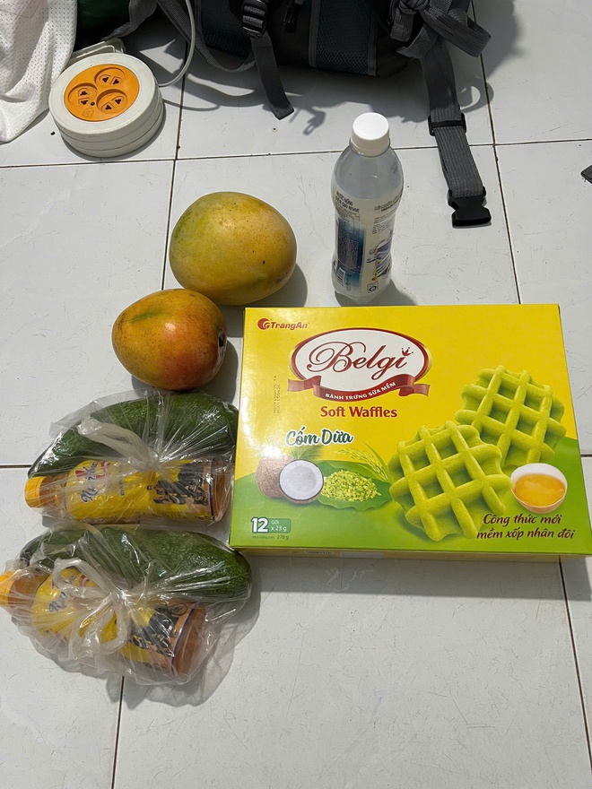 Hai chàng trai đi bộ hơn 2 tháng để đến Hà Nội dịp 2/9: Bữa sáng không thể nào quên ở Nghệ An- Ảnh 6. Hai chàng trai đi bộ hơn 2 tháng để đến Hà Nội dịp 2/9: Bữa sáng không thể nào quên ở Nghệ An- Ảnh 6.