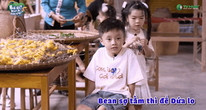 Bố ơi, mình đi đâu thế? tập 13: Con trai Duy Hưng vượt qua sợ hãi, con gái Trung Ruồi đòi 'treo bố lên gốc cây'- Ảnh 9. Bố ơi, mình đi đâu thế? tập 13: Con trai Duy Hưng vượt qua sợ hãi, con gái Trung Ruồi đòi 'treo bố lên gốc cây'- Ảnh 9.