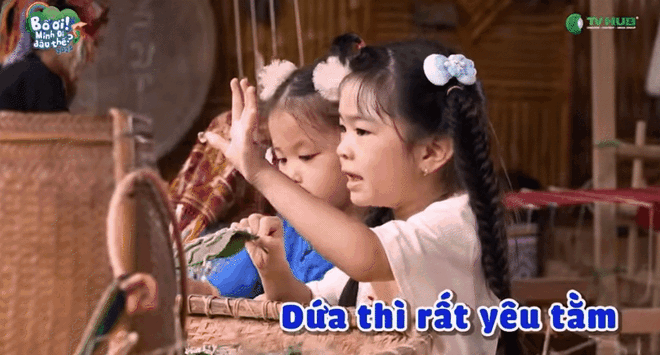 Bố ơi, mình đi đâu thế? tập 13: Con trai Duy Hưng vượt qua sợ hãi, con gái Trung Ruồi đòi 'treo bố lên gốc cây'- Ảnh 8. Bố ơi, mình đi đâu thế? tập 13: Con trai Duy Hưng vượt qua sợ hãi, con gái Trung Ruồi đòi 'treo bố lên gốc cây'- Ảnh 8.