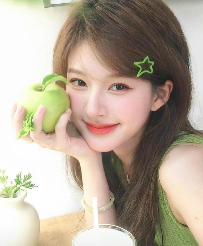 Triệu Lộ Tư “quậy đục nước” truyền thông Trung Quốc với chuỗi drama ăn chặn, làm màu, làm giả con dấu… - Ảnh 3. Triệu Lộ Tư “quậy đục nước” truyền thông Trung Quốc với chuỗi drama ăn chặn, làm màu, làm giả con dấu… - Ảnh 3.
