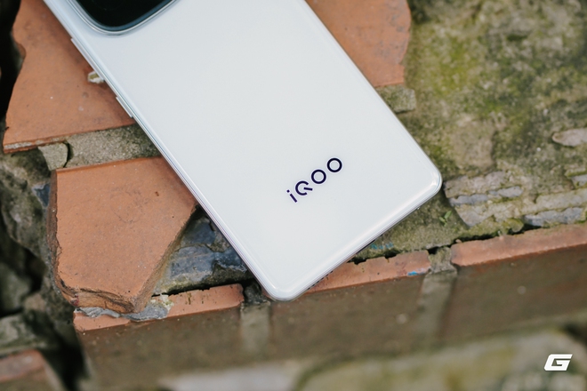 Trên tay điện thoại pin 8.000mAh, chip Dimensity 9400+ "phá đảo" phân khúc, giá chỉ hơn 8 triệu- Ảnh 3.
