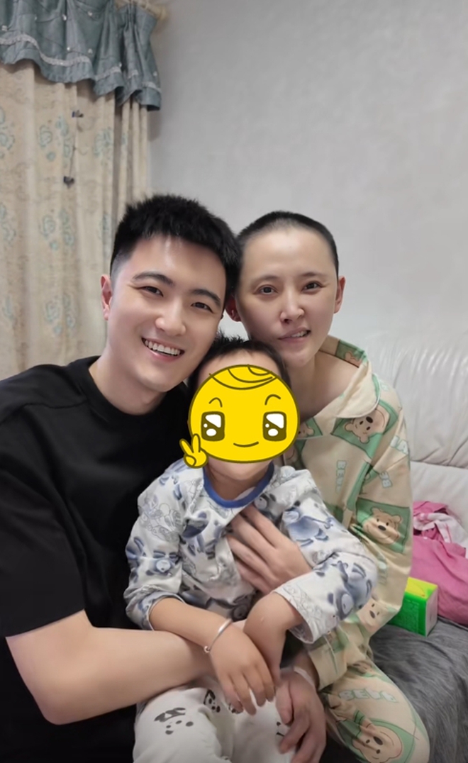 Blogger 1,2 triệu fan qua đời sau gần 1 năm mắc ung thư: Chồng đau đớn kể về giây phút cuối- Ảnh 4. Blogger 1,2 triệu fan qua đời sau gần 1 năm mắc ung thư: Chồng đau đớn kể về giây phút cuối- Ảnh 4.