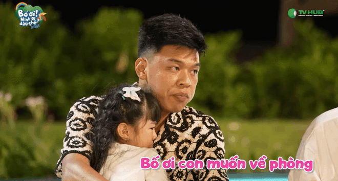 Bố ơi, mình đi đâu thế? tập 14: Ông bố quốc dân Trung Ruồi ghi điểm với màn chăm con gái ốm đầy cảm xúc- Ảnh 8. Bố ơi, mình đi đâu thế? tập 14: Ông bố quốc dân Trung Ruồi ghi điểm với màn chăm con gái ốm đầy cảm xúc- Ảnh 8.