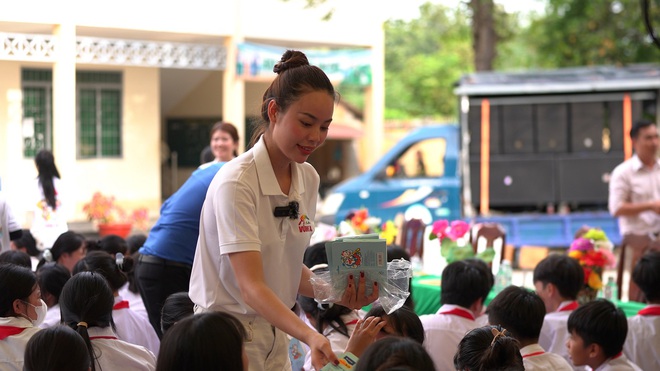 Nhiều nghệ sĩ, KOLs tham gia chương trình thực tế "Tô màu vùng xa"- Ảnh 5.