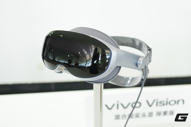 vivo ra mắt kính thực tế hỗn hợp đầu tiên: Thiết kế gọn nhẹ, màn hình Micro-OLED 8K, điều khiển mắt cực chính xác- Ảnh 4.