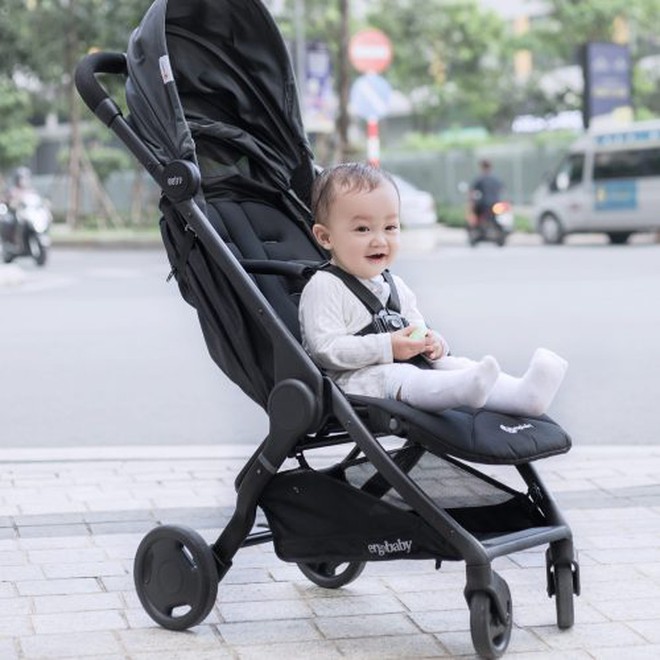 Cho con đi tận hưởng không khí A80 đầy tự hào, mẹ bỉm chia sẻ những món đồ cần mang theo: 2 món cuối cùng không thể thiếu- Ảnh 3. Cho con đi tận hưởng không khí A80 đầy tự hào, mẹ bỉm chia sẻ những món đồ cần mang theo: 2 món cuối cùng không thể thiếu- Ảnh 3.