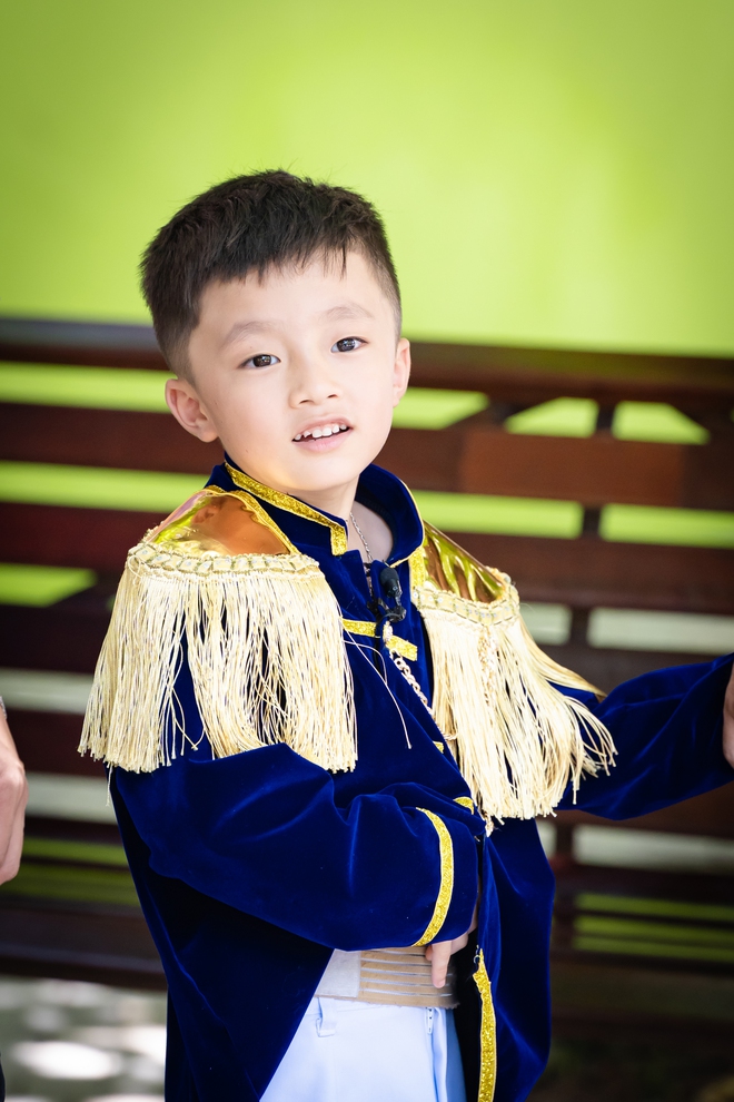 "Bố ơi mình đi đâu thế? 2025" tập cuối: Xúc động với lời nhắn gửi yêu thương của con gái Neko Lê, bố Duy Hưng ngỡ ngàng trước sự trưởng thành của 'cậu cả'- Ảnh 10. "Bố ơi mình đi đâu thế? 2025" tập cuối: Xúc động với lời nhắn gửi yêu thương của con gái Neko Lê, bố Duy Hưng ngỡ ngàng trước sự trưởng thành của 'cậu cả'- Ảnh 10.