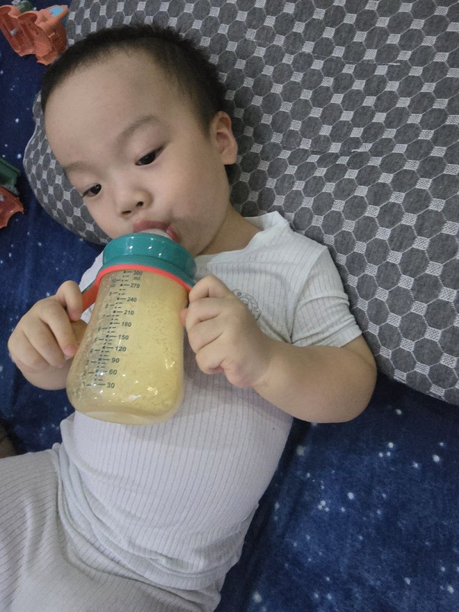 Để có em bé “trộm vía tỷ lần”: 1 mom ở Hà Nội chia sẻ kinh nghiệm lên thời gian biểu dinh dưỡng cho bé trai 2 tuổi nhà mình- Ảnh 3.