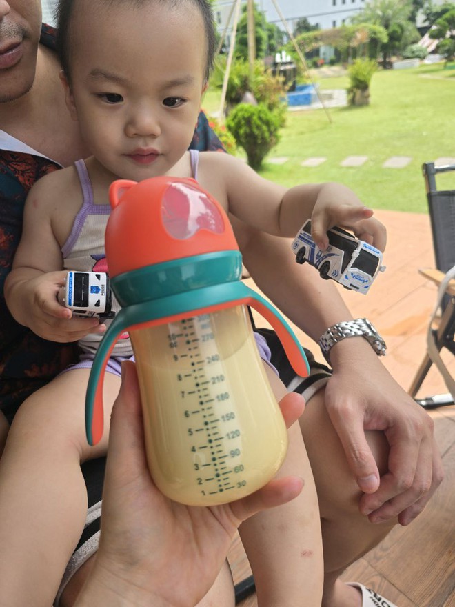 Để có em bé “trộm vía tỷ lần”: 1 mom ở Hà Nội chia sẻ kinh nghiệm lên thời gian biểu dinh dưỡng cho bé trai 2 tuổi nhà mình- Ảnh 4.