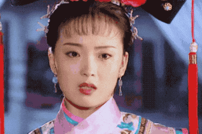Ai khổ bằng mỹ nhân đẹp nhất Hoàn Châu Cách Cách: Hết bị mẹ chồng coi như người ở, giờ còng lưng trả nợ 4.000 tỷ cho chồng đại gia- Ảnh 1. Ai khổ bằng mỹ nhân đẹp nhất Hoàn Châu Cách Cách: Hết bị mẹ chồng coi như người ở, giờ còng lưng trả nợ 4.000 tỷ cho chồng đại gia- Ảnh 1.