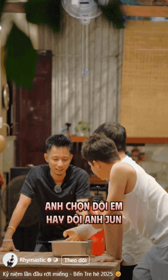 Rhymastic trong Gia đình Haha: Trầm lặng, ấm áp nhưng cực hài hước, 'bậc thầy chơi chữ' khiến fan cười nghiêng ngả- Ảnh 8. Rhymastic trong Gia đình Haha: Trầm lặng, ấm áp nhưng cực hài hước, 'bậc thầy chơi chữ' khiến fan cười nghiêng ngả- Ảnh 8.