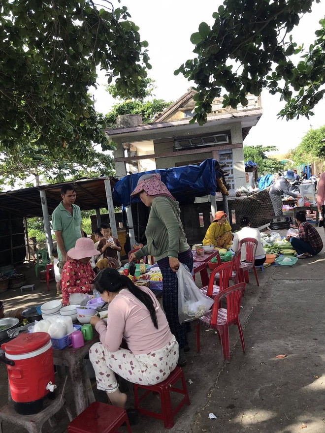 Chuyến xê dịch từ Hà Nội đến Tuy Hòa bằng tàu hỏa của 2 em bé: Đầy trải nghiệm mới mẻ, xinh xẻo và đáng nhớ- Ảnh 14.