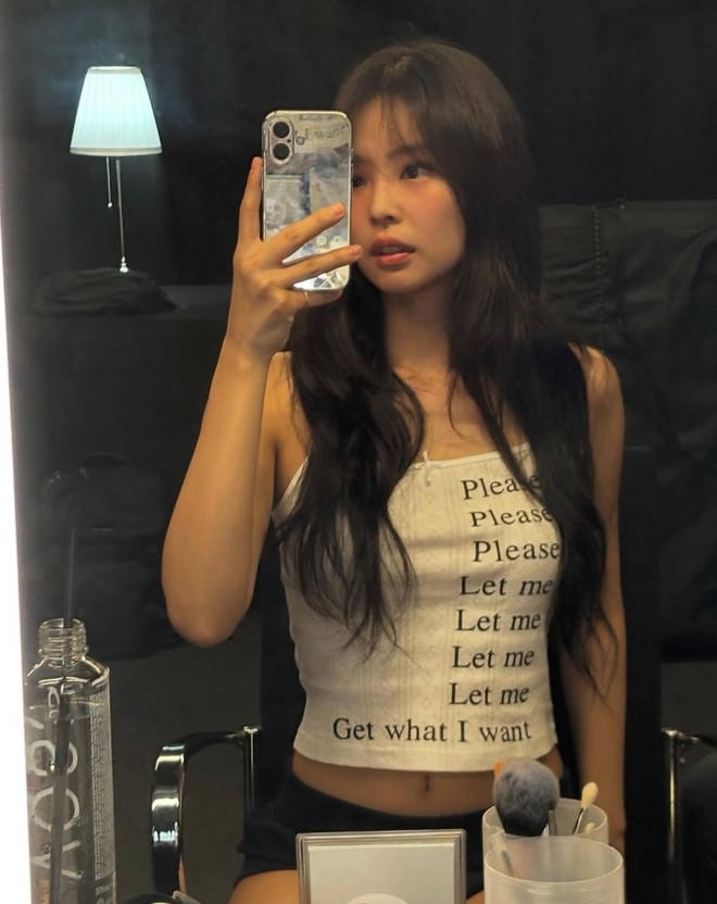 Lisa lén đi Nhật, cuối cùng lại Lisa lén đi Nhật, cuối cùng lại