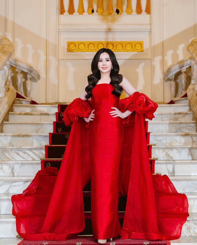 Hoa hậu Phan Kim Oanh khởi động Mrs Earth Vietnam 2025- Ảnh 2. Hoa hậu Phan Kim Oanh khởi động Mrs Earth Vietnam 2025- Ảnh 2.