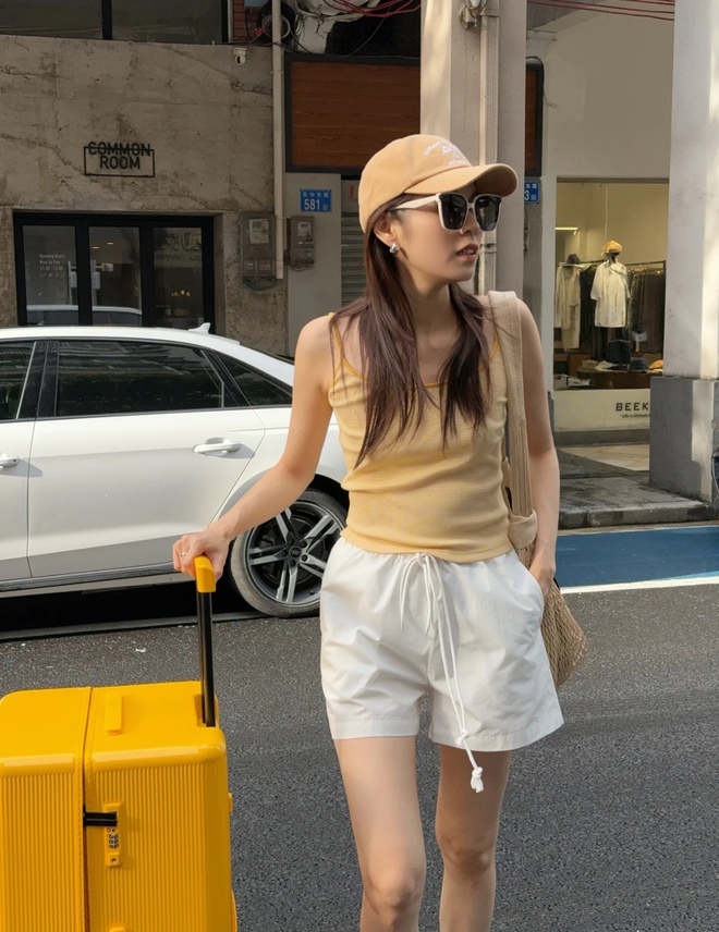 Quá nắng nóng, trend diện đồ "nhạt như nước lọc" phủ sóng MXH- Ảnh 11.