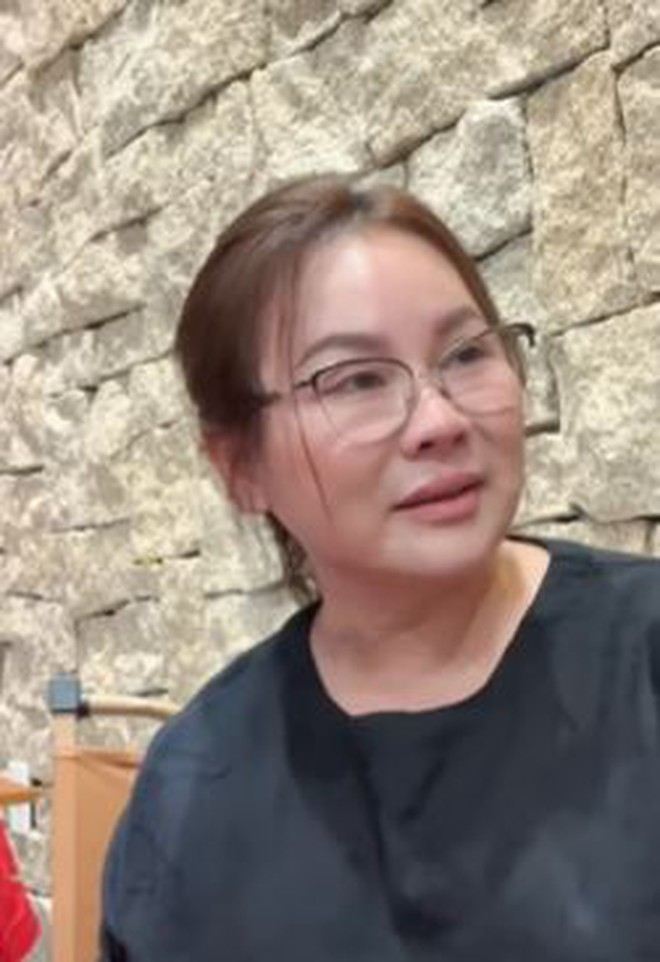 Vợ Quý Bình lên tiếng về chiếc xe, nói thẳng: "Tôi không có lấy tài sản nào của anh Bình hết"- Ảnh 1. Vợ Quý Bình lên tiếng về chiếc xe, nói thẳng: "Tôi không có lấy tài sản nào của anh Bình hết"- Ảnh 1.