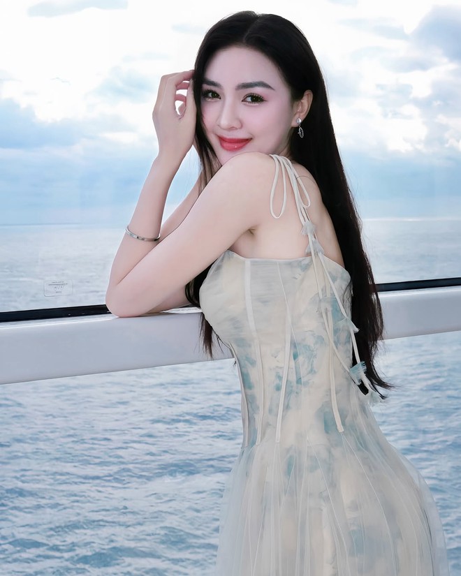 “Thần tiên tỷ tỷ” mới thế chỗ Phương Nhi, tiềm năng kế nhiệm cả Thanh Thuỷ- Ảnh 15. “Thần tiên tỷ tỷ” mới thế chỗ Phương Nhi, tiềm năng kế nhiệm cả Thanh Thuỷ- Ảnh 15.