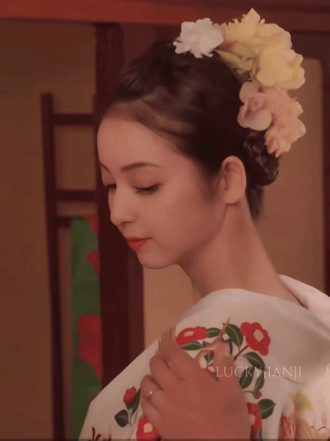 ttmchi-nozomisasaki-ezgifcom-video-to-gif-converter-17547284021971305975625.gif