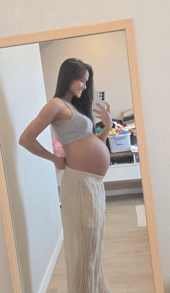 H'Hen Niê hé lộ ngoại hình của con đầu lòng, một chi tiết khiến dân mạng bật cười- Ảnh 3.