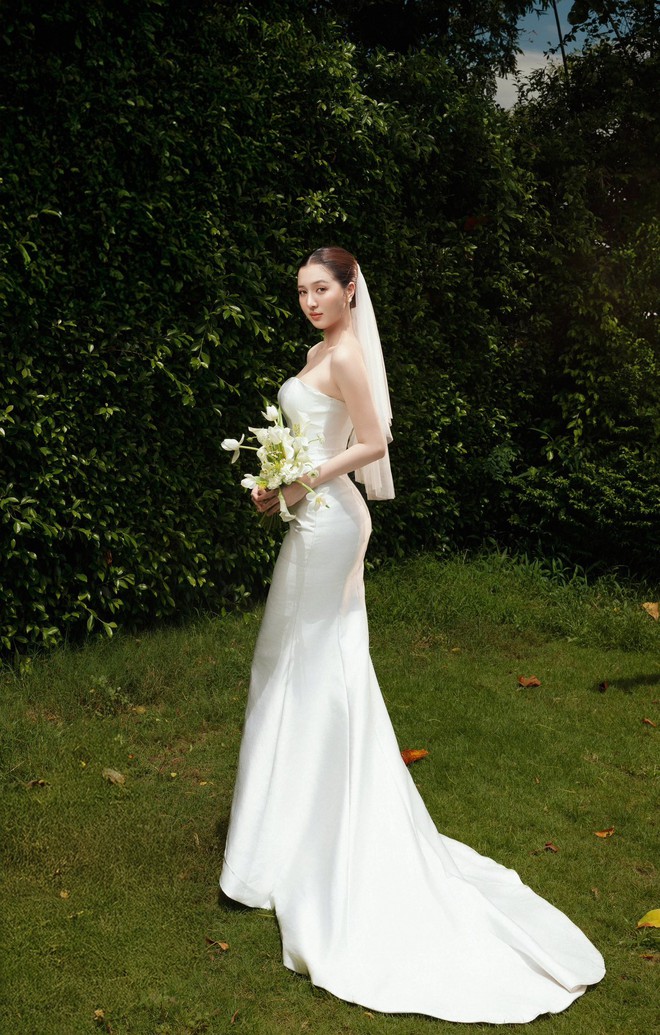 Ca sĩ Hồ Quang Hiếu tung ảnh cưới đẹp mãn nhãn, nhan sắc cô dâu khiến dân tình trầm trồ - Ảnh 9.